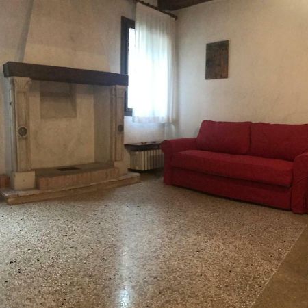 Palazzo Grassi And Accademia Bridge Superb House Apartment Венеция Екстериор снимка