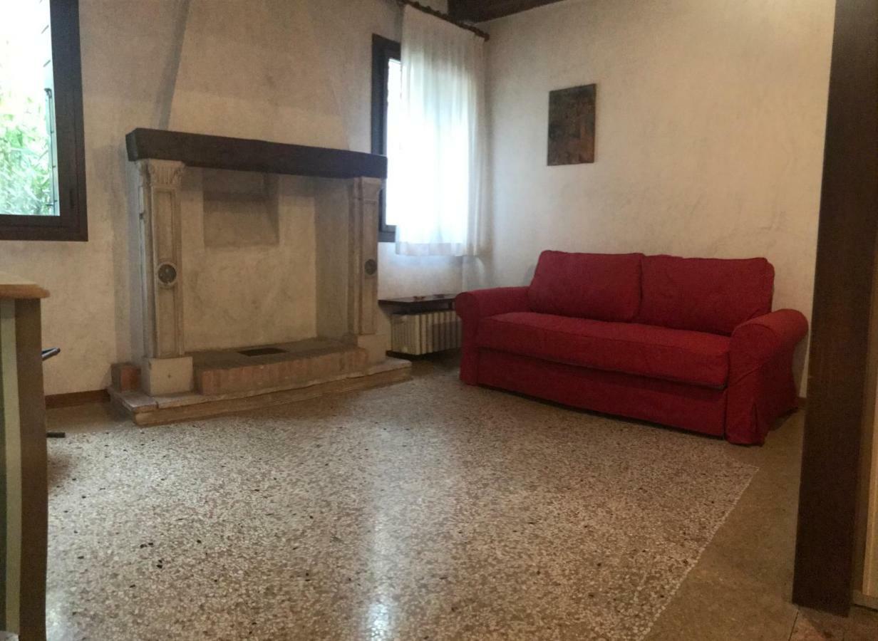 Palazzo Grassi And Accademia Bridge Superb House Apartment Венеция Екстериор снимка