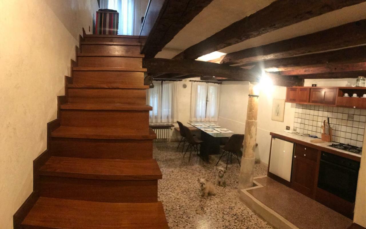 Palazzo Grassi And Accademia Bridge Superb House Apartment Венеция Екстериор снимка