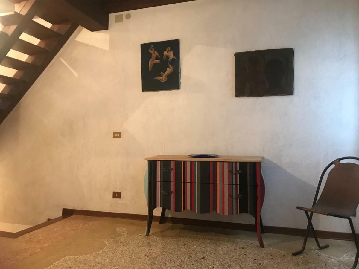 Palazzo Grassi And Accademia Bridge Superb House Apartment Венеция Екстериор снимка